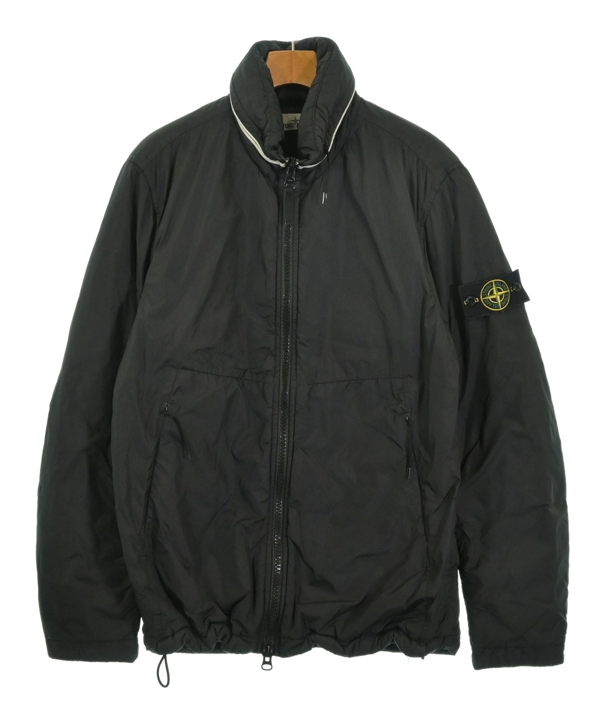STONE ISLAND（ストーンアイランド）ダウンジャケット/ダウンベスト 黒