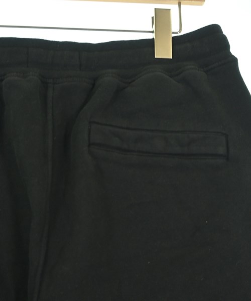 STONE ISLAND（ストーンアイランド）ショートパンツ 黒 サイズ:M メンズ/2200687139057