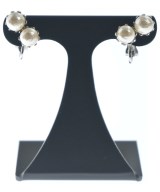 petite robe noire（プティローブノアー）ピアス・イヤリング 白 サイズ:- レディース/2200623185063