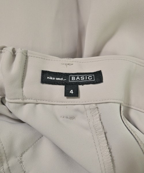 niko and...（ニコアンド）クロップドパンツ ベージュ サイズ:4(L位) レディース/2200626888077