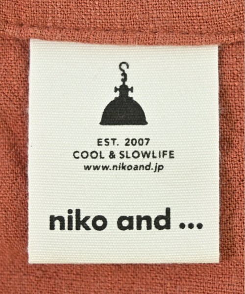 niko and...（ニコアンド）カジュアルシャツ 赤 サイズ:3(M位) レディース/2200601780037