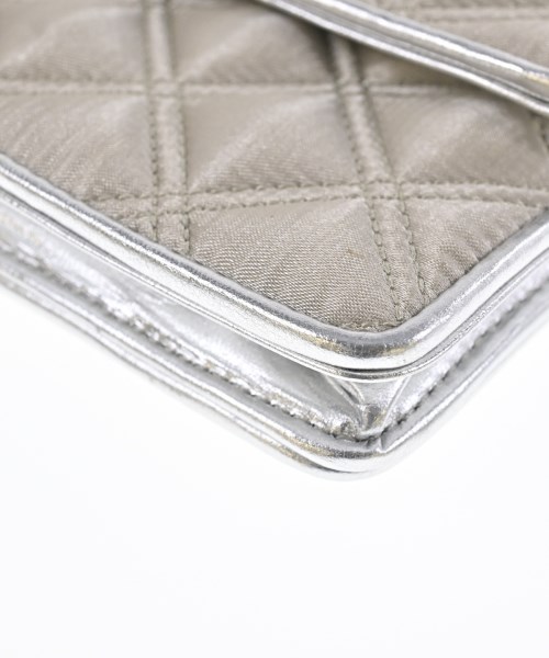 MARC BY MARC JACOBS（マーク　バイ　マーク　ジェイコブス）財布・コインケース 白 サイズ:- レディース/2200644434089