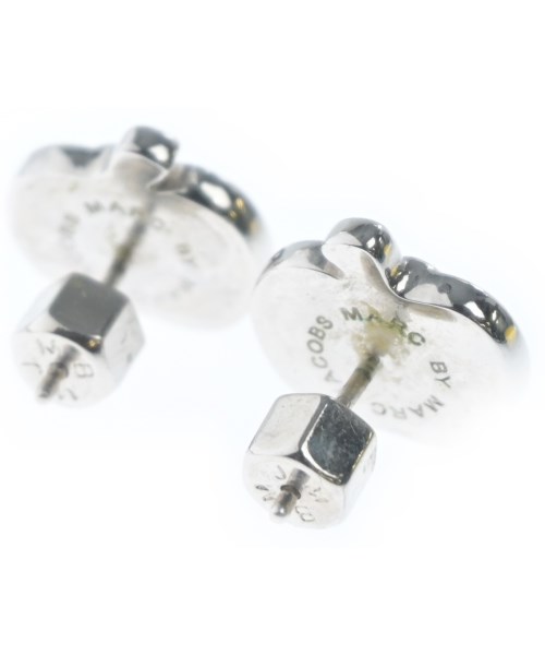 MARC BY MARC JACOBS（マーク　バイ　マーク　ジェイコブス）ピアス シルバー サイズ:- レディース/2200629226012