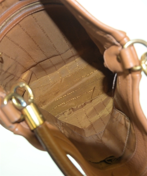 MARC BY MARC JACOBS（マーク　バイ　マーク　ジェイコブス）ショルダーバッグ 茶 サイズ:- レディース/2200606070058