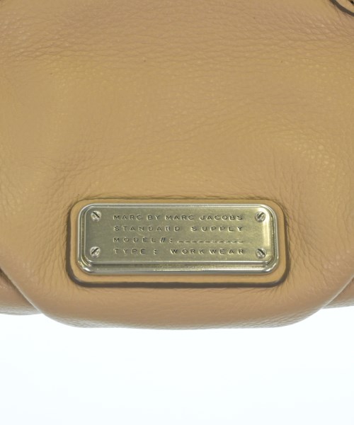 MARC BY MARC JACOBS（マーク　バイ　マーク　ジェイコブス）ショルダーバッグ ベージュ サイズ:- レディース/2200680788078