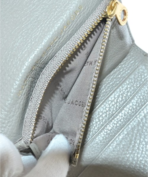 MARC BY MARC JACOBS（マーク　バイ　マーク　ジェイコブス）財布・コインケース ベージュ サイズ:- レディース/2200702531095