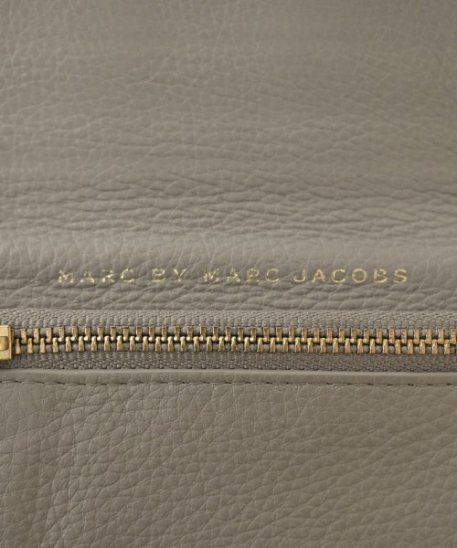 MARC BY MARC JACOBS（マーク　バイ　マーク　ジェイコブス）財布・コインケース ベージュ サイズ:- レディース/2200702531095