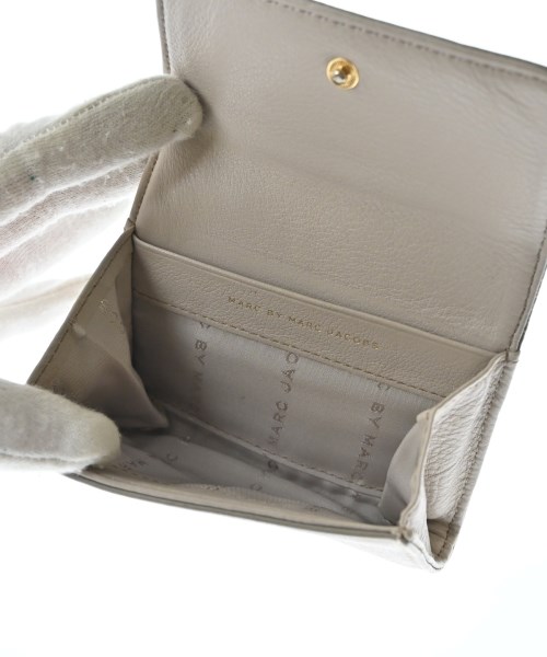 MARC BY MARC JACOBS（マーク　バイ　マーク　ジェイコブス）カードケース ベージュ サイズ:- レディース/2200686076070