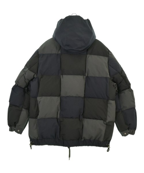 sacai（サカイ）ダウンジャケット/ダウンベスト 紺 サイズ:3(L位) メンズ/2200642066015