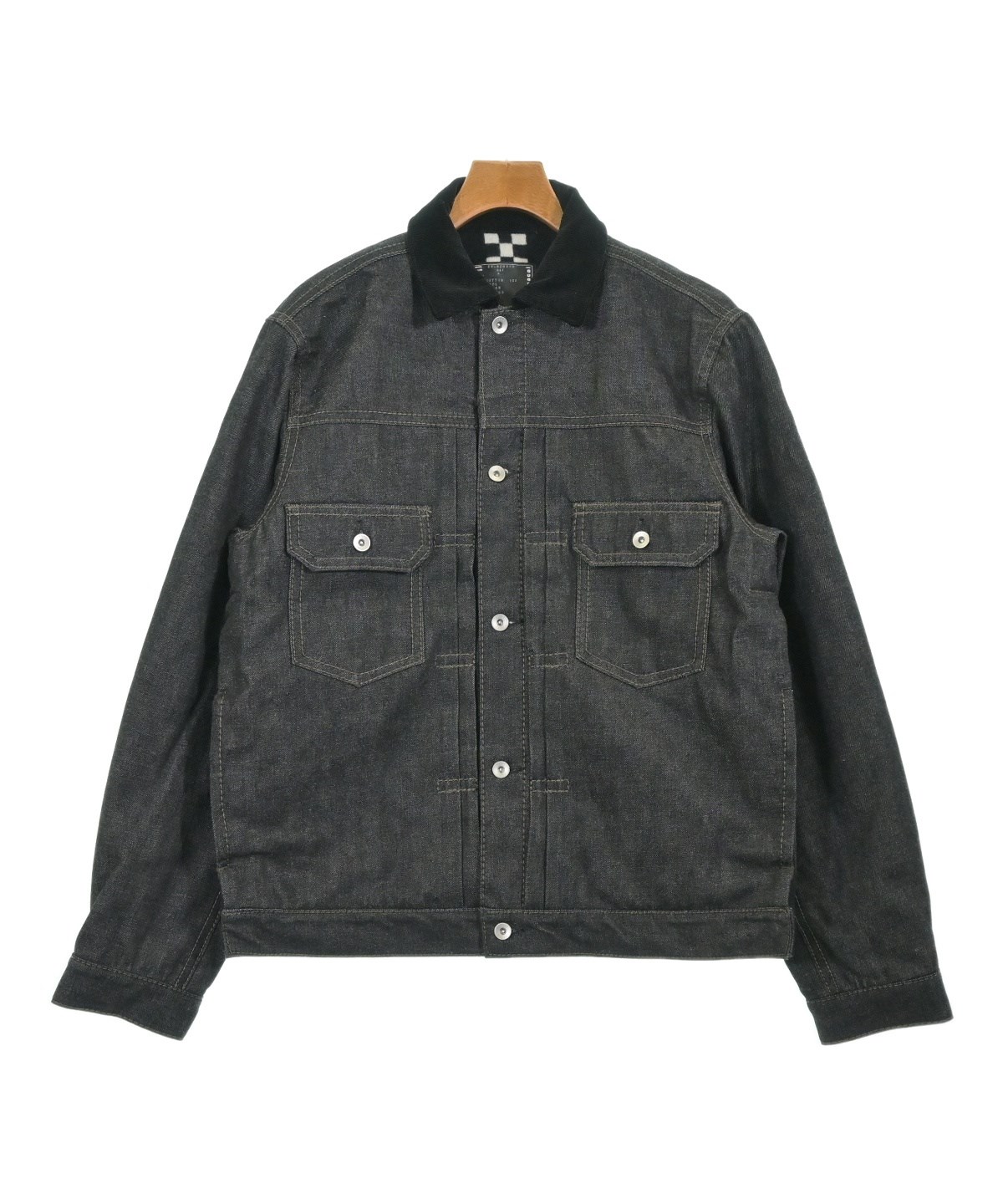 sacai サカイ デニムジャケット 黒 4(XL位) 0303925E0242 sacai(サカイ)デニムジャケット 黒 サイズ:4(XL位) メンズ