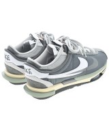 sacai（サカイ）スニーカー グレー サイズ:27cm メンズ/2200593457047