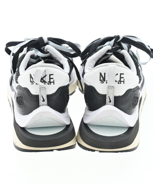 sacai（サカイ）スニーカー 黒 サイズ:29cm メンズ/2200701147150
