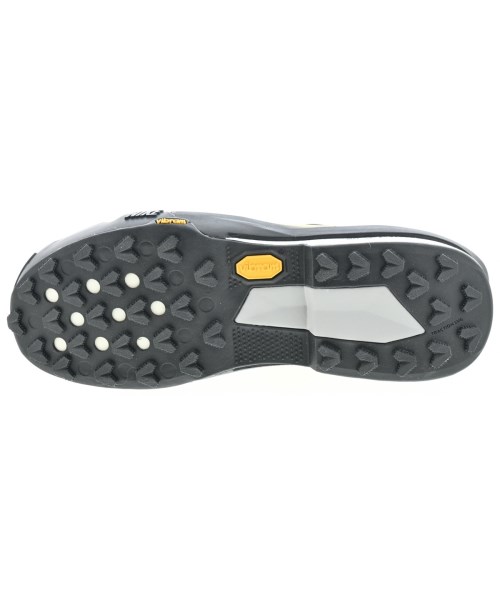 sacai（サカイ）スニーカー シルバー サイズ:25.5cm メンズ/2200656285013