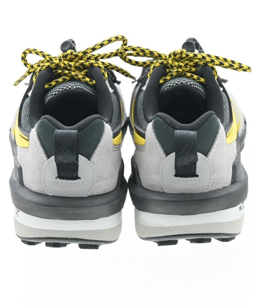 sacai（サカイ）スニーカー シルバー サイズ:25.5cm メンズ/2200656285013