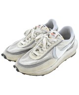 sacai（サカイ）スニーカー グレー サイズ:27cm メンズ/2200650125032