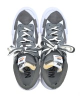 sacai（サカイ）スニーカー グレー サイズ:29cm メンズ/2200651456470