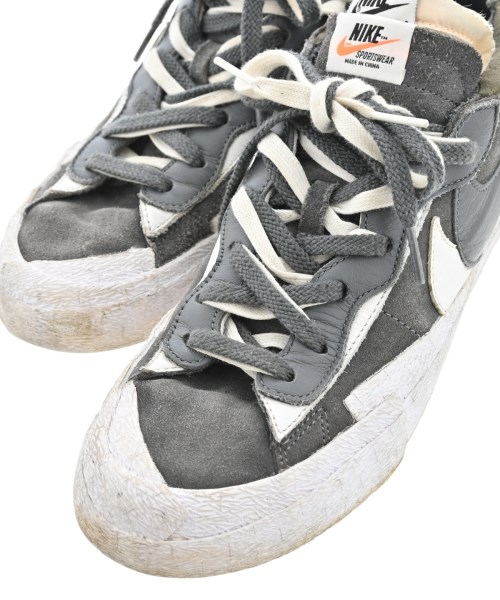 sacai（サカイ）スニーカー グレー サイズ:27cm メンズ/2200721689029