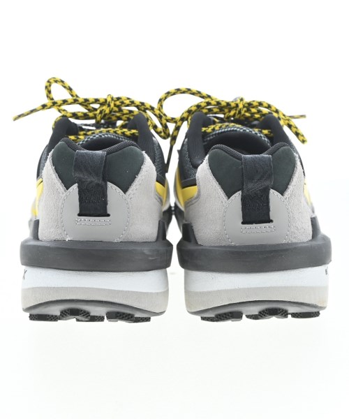 sacai（サカイ）スニーカー グレー サイズ:26.5cm メンズ/2200724640058