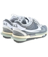 sacai（サカイ）スニーカー グレー サイズ:28cm メンズ/2200684716213