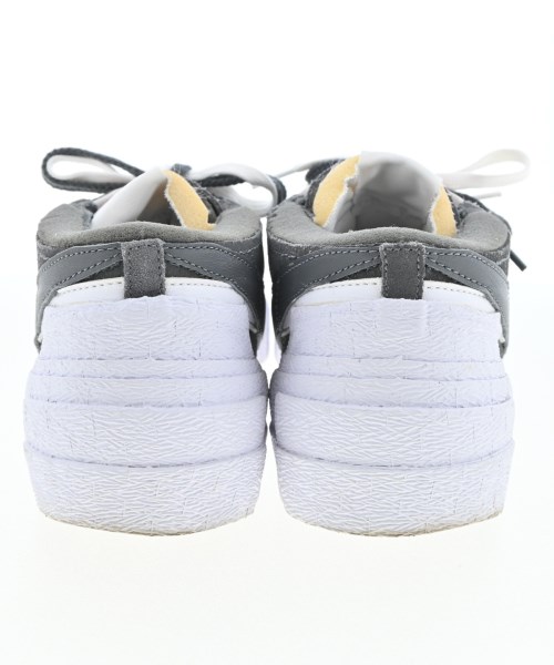 sacai（サカイ）スニーカー グレー サイズ:27cm メンズ/2200685634028