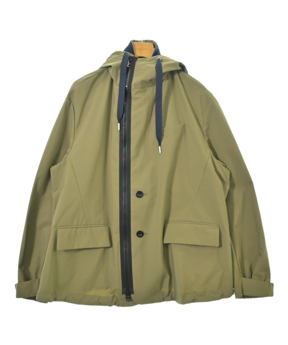 sacai(サカイ)マウンテンパーカー カーキ サイズ:3(L位) メンズ sacai(サカイ)マウンテンパーカー カーキ サイズ:3(L位) メンズ