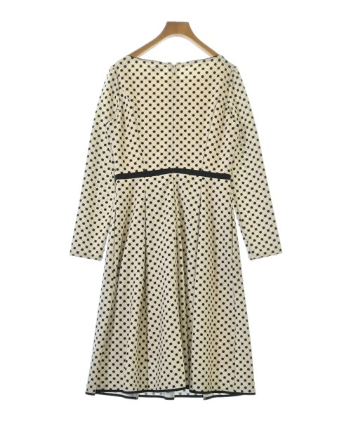 TOCCA（トッカ）ワンピース ベージュ サイズ:2(M位) レディース/2200699712026