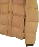 VANQUISH（ヴァンキッシュ）ダウンジャケット/ダウンベスト ベージュ サイズ:L メンズ/2200667985414