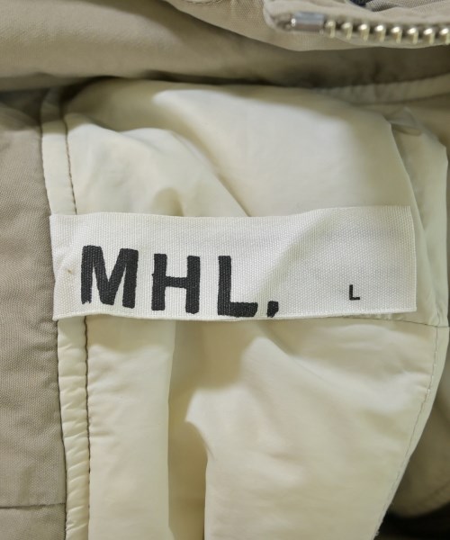 MHL.（エムエイチエル）ダウンジャケット/ダウンベスト ベージュ サイズ:L メンズ/2200644173018