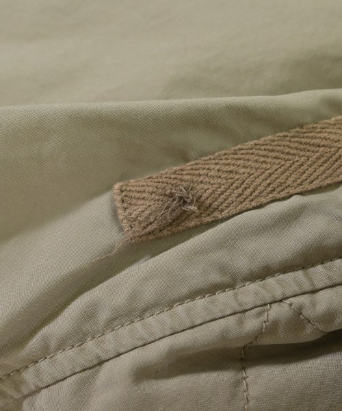 MHL.（エムエイチエル）ダウンジャケット/ダウンベスト ベージュ サイズ:L メンズ/2200644173018