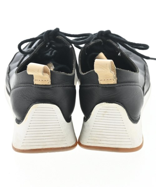 clarks（クラークス）スニーカー 黒 サイズ:4 1/2(23.5cm位) レディース/2200665884115