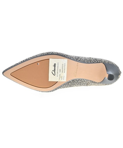 clarks（クラークス）ブーティ ベージュ サイズ:UK5(23.5cm位) レディース/2200692592021