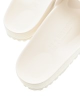 BIRKENSTOCK（ビルケンシュトック）サンダル 白 サイズ:24.5cm レディース/2200691706023