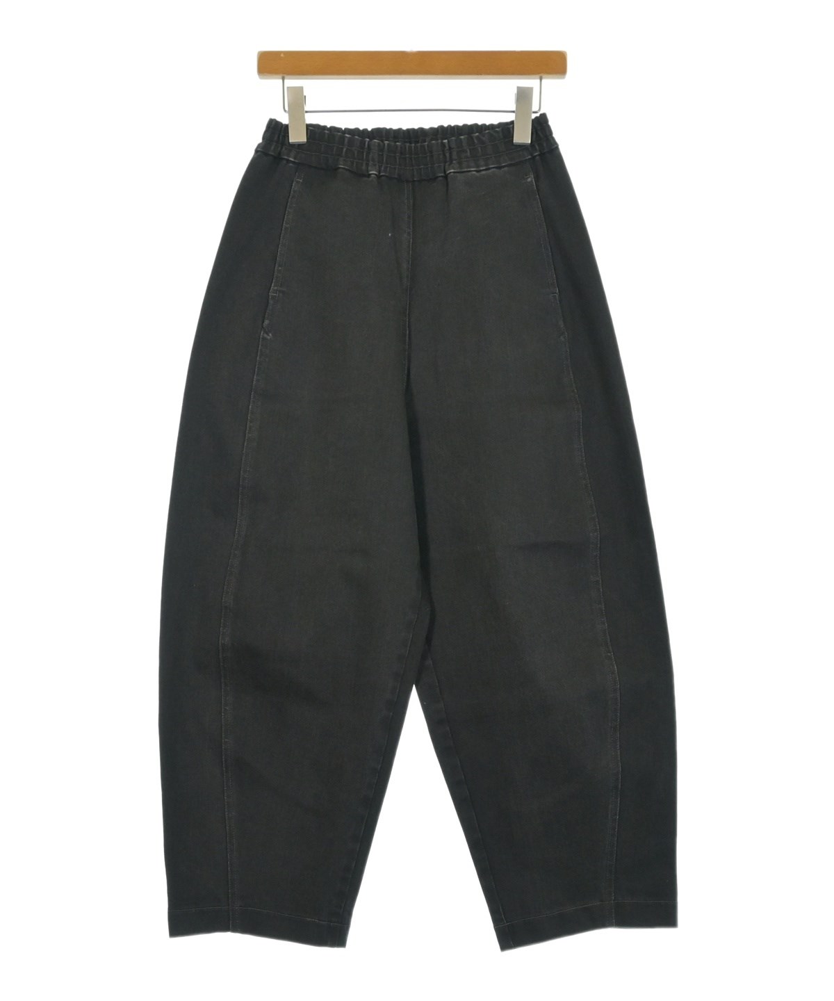 4298 SHIZUKA KOMURO（ヨンニキュウハチシズカコムロ）デニムパンツ 黒