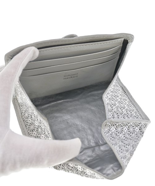 HIROKO HAYASHI（ヒロコ　ハヤシ）財布・コインケース シルバー サイズ:- レディース/2200670765010