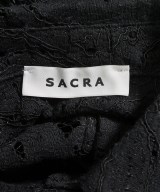 SACRA（サクラ）カジュアルシャツ 黒 サイズ:38(M位) レディース/2200610681288