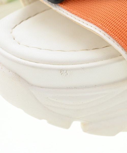 STEVE MADDEN（スティーブマデン）サンダル 白 サイズ:25cm レディース/2200642655288