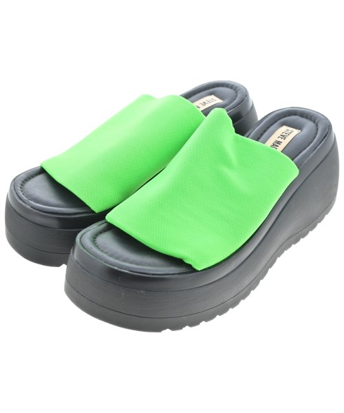 STEVE MADDEN(スティーブマデン)サンダル 緑 サイズ:-(23cm位)/2200688576370
