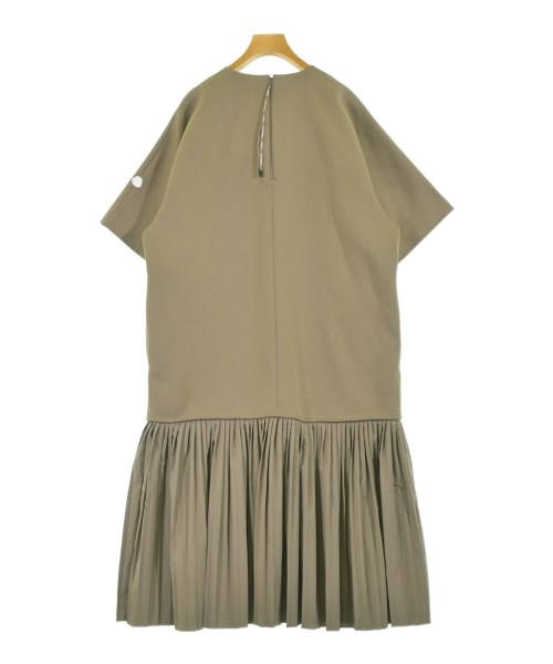 MONCLER GENIUS（モンクレールジーニアス）ワンピース カーキ サイズ:4(XL位) レディース/2200620393010