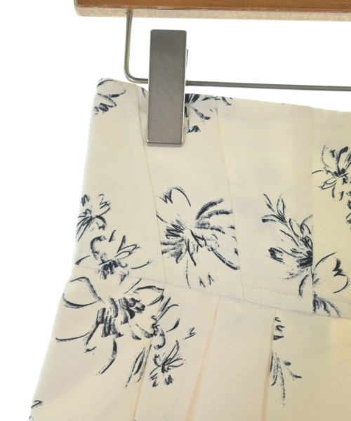 LILY BROWN（リリーブラウン）その他 白 サイズ:1(M位) レディース/2200643039018