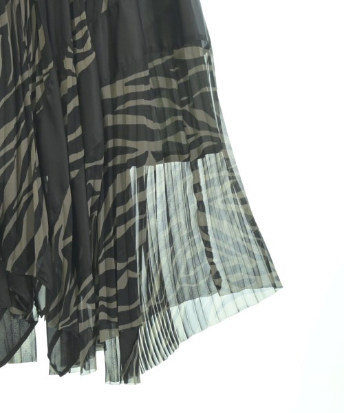 sacai（サカイ）ロング・マキシ丈スカート カーキ サイズ:3(L位) レディース/2200631372073