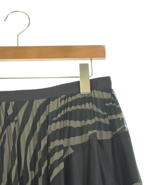 sacai（サカイ）ロング・マキシ丈スカート カーキ サイズ:3(L位) レディース/2200631372073