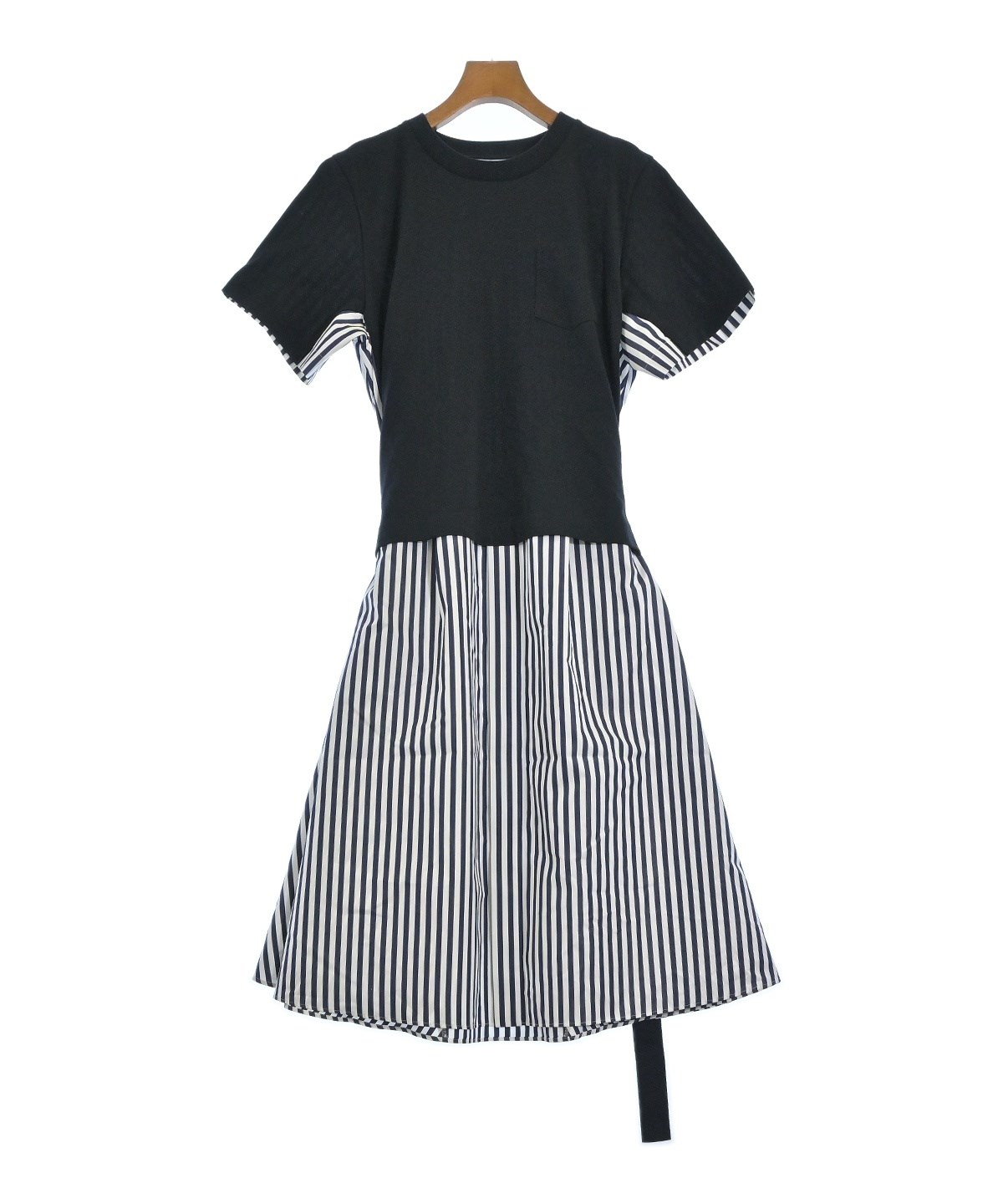 sacai（サカイ）ワンピース 紺 サイズ:4(XL位) レディース