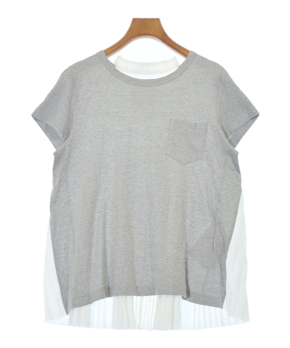 sacai（サカイ）Tシャツ・カットソー グレー サイズ:3(L位) レディース