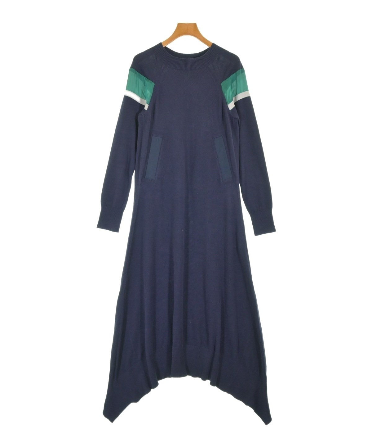 sacaiのワンピース【再値下げしました】 sacai（サカイ）ワンピース 紺 サイズ:2(M位) レディース
