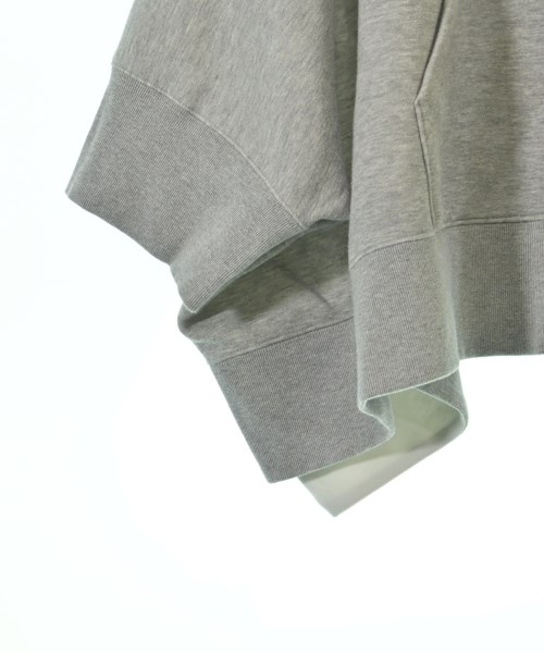 sacai（サカイ）パーカー グレー サイズ:3(L位) レディース/2200666949011
