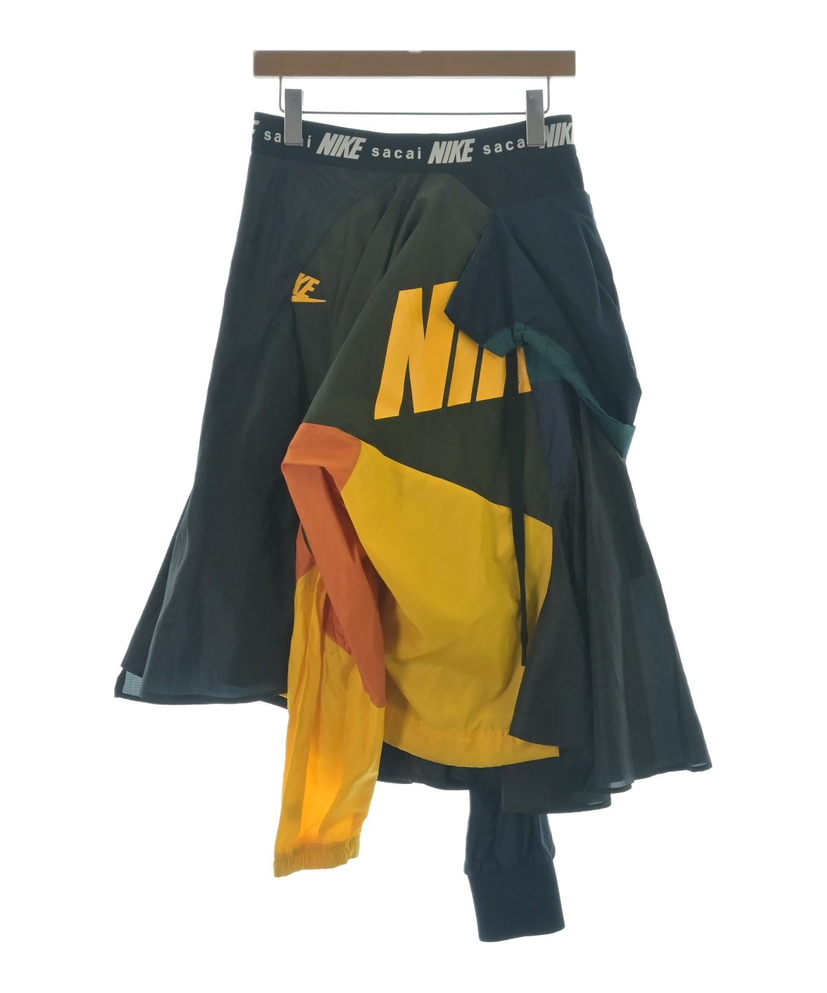 nike sacai スカート sacai（サカイ）ひざ丈スカート その他（柄物・カラフル） サイズ:M