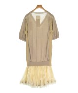 sacai（サカイ）ワンピース ベージュ サイズ:2(M位) レディース/2200689124051