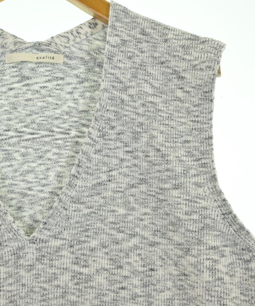 qualite（カリテ）ベスト 白 サイズ:F レディース/2200649393299