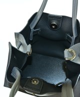 VIOLA d'ORO（ヴィオラドーロ）ハンドバッグ グレー サイズ:- レディース/2200702160028