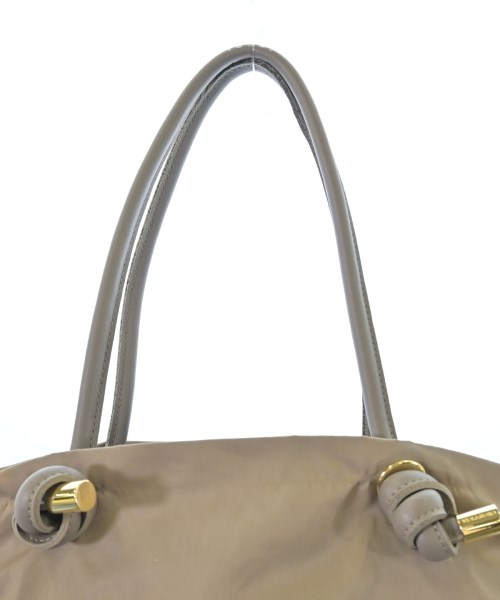 VIOLA d'ORO（ヴィオラドーロ）ショルダーバッグ ベージュ サイズ:- レディース/2200662580041